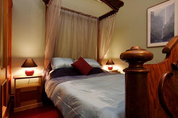 Hotel Ugbrooke Country Estate à Lower Dashwood Extérieur photo