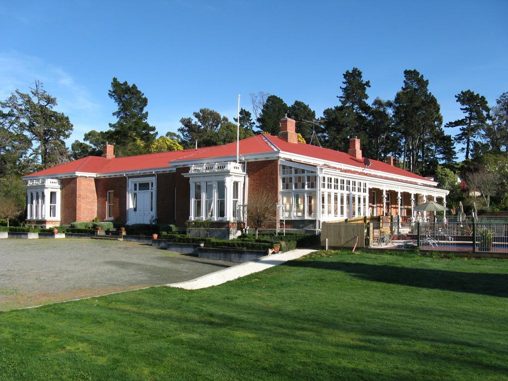 Hotel Ugbrooke Country Estate à Lower Dashwood Extérieur photo